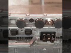 472930A (FRMF) to moduł radiowy Nokia Flexi dla sieci 800MHz FDD-LTE.