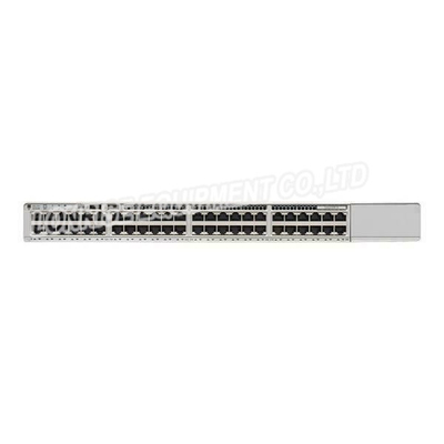 9200 48-portowy przełącznik PoE + Network Advantage C9200 - 48P - A