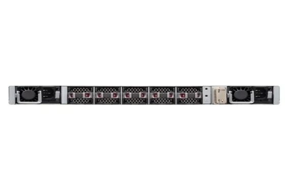 C9500-24X-E Cisco Switch Catalyst 9500 24-port Switch - 16x 10GE + 8x 10G SFP+ - NW Ess. Licencja