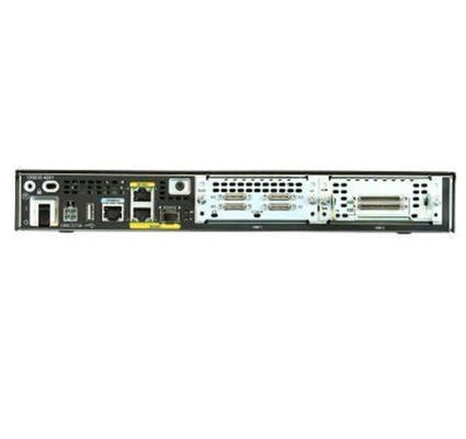 ISR4221-SEC/K9 Cisco ISR 4221 Router 2 porty WAN/LAN 1 port SFP Multi Core CPU 2 NIM Security Bundle