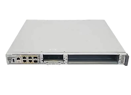 C8300-1N1S-6T - Cisco Catalyst 8300 Series Edge Platforms Series C8300 1RU w/ 10G WAN (1 gniazdo SM i 1 gniazdo NIM oraz 6 x 1-Gigabit Ethernet ports)