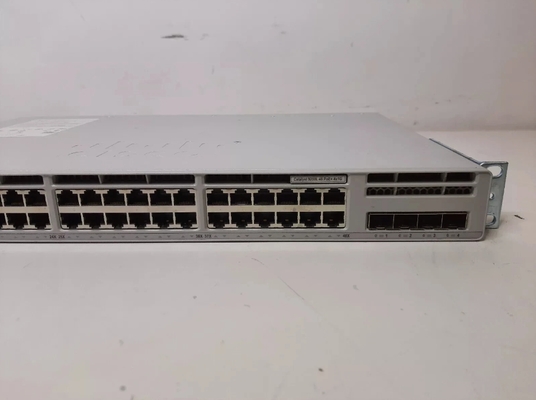 Cisco C9200L-48P-4G-E 48-port PoE+ Switch z 4x1G Uplinks