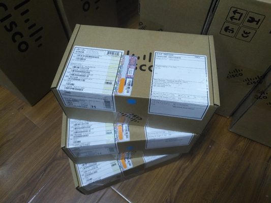 Cisco C9300-NM-4G 4-port 1GE SFP Network Module dla katalizatora 9300