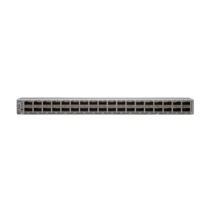 Przełącznik Cisco Nexus 9200 z 36 portami 100G QSFP28 z pamięcią 16GB