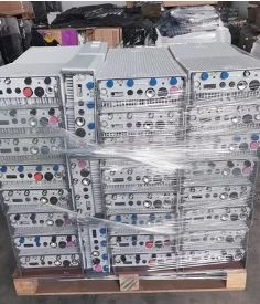 Ericsson Radio 2219 B1 Wysokiej wydajności zewnętrzna jednostka makroradio dla stacji bazowych komórkowych obsługujących wiele standardów, takich jak GSM WCDMA i LTE