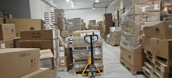 CE8868-4C-EI, przełącznik Huawei CE8800, 4x400GE QSFP112/bez wentylatora i zasilacza