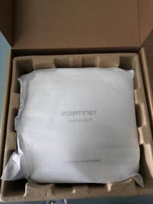 FAP-431F-E  FortiAP-431F Wewnętrzny Bezprzewodowy FortiAP - Trójradiowy (2x 802.11 a/b/g/n/ac/ax, 4x4 MIMO i 1x 802.11 a/b/g/n/ac Wave 2, 2x2 MU-MIMO), anteny wewnętrzne, 1x 100/1000/2500 Base-T RJ45, 1x 10/10