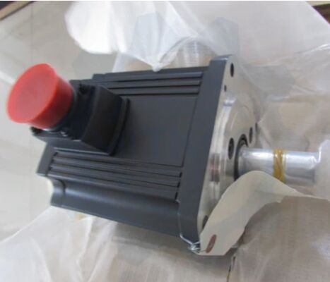 Wysokowydajny serwomotor prądu przemiennego Mitsubishi HC153S-SZ (1,5 kW, 3000 obr./min, IP65, enkoder absolutny)