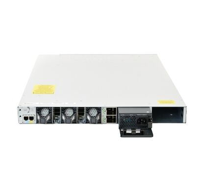 Cisco Catalyst 9300 Switch C9300-48P-A 48-port PoE+ z 480 Gbps szerokością pasma i 256 Gbps pojemnością przełączania