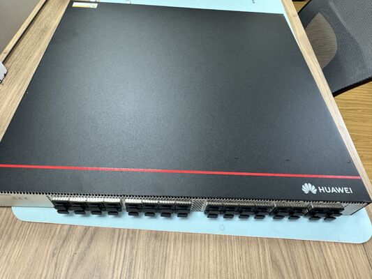 Przełącznik centrum danych CE8875-24BQ8DQ-B, 24x200GE QSFP56, 8x400GE QSFP-DD, 16Tbps, 2400Mpps, zarządzany