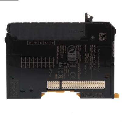 OMRON NX-OD5256 16-kanałowy moduł wyjść cyfrowych PNP 24 V