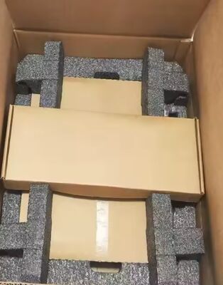 Przełącznik SAN Brocade BR-6510-24-16G-R 24-portowy 16G Fibre Channel, 408 Gb/s, montowany w szafie 1U