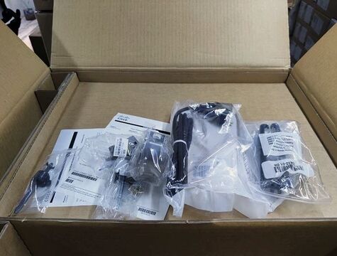 C9300-24T-E Layer 3 Managed Gigabit Switch, 24×1G porty RJ45, Enterprise-Class Core/Aggregation Switch