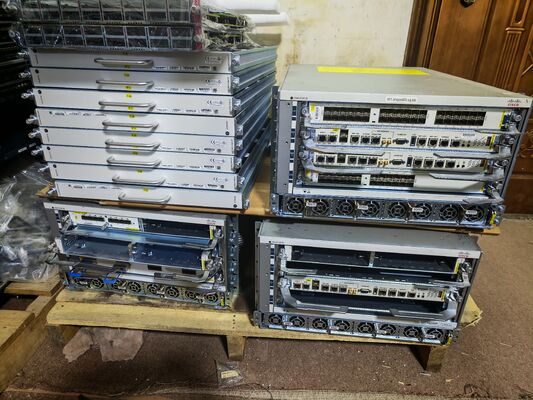 Router Cisco ASR-9904-AC | Podwozie AC serii ASR 9000