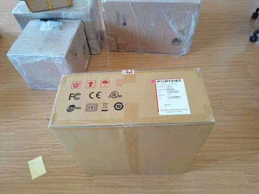 Fortinet FortiGate NGFW średniej serii FG-200F FG-200F - tylko urządzenie
